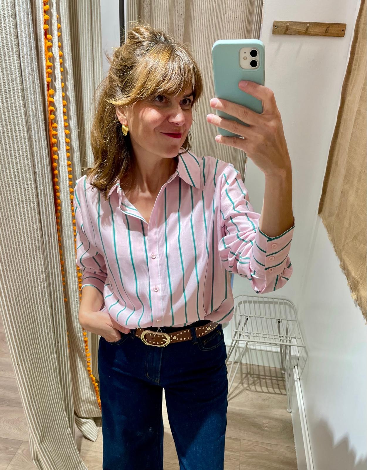 camisa de mujer en color rosa con rayas verdes nujoni nümph