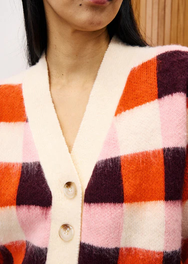 chaqueta de punto de mujer de cuadros naranjas, crudo, rosa y berenjena viola frnch
